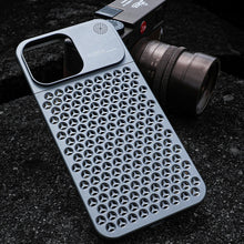 Load image into Gallery viewer, Aero Mesh ® Metallic Hybrid Case - iPhone
