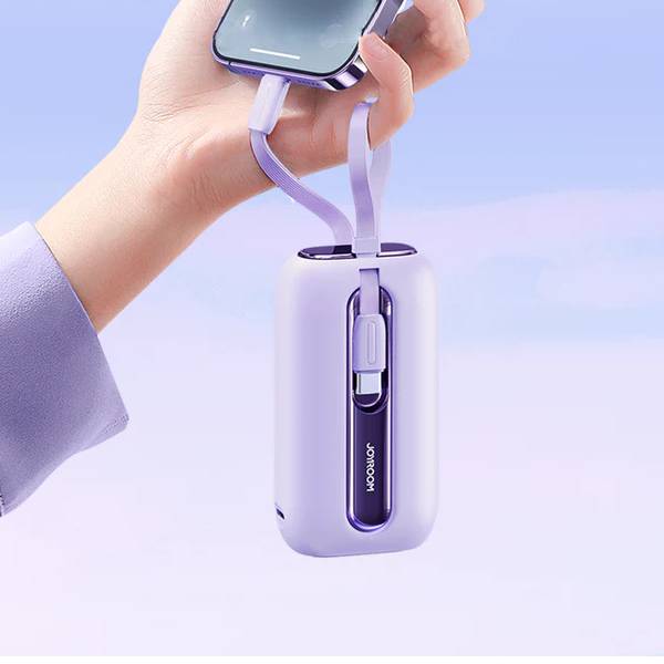 zopoxo/202406110857338058_JoyroomJR-L012ColorfulSeries22.5WminiPowerBankwithDualCables10000mAh_3_34745c87-5796-4f37-9a12-80d75d54a542(1).jpg