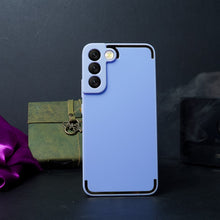 Load image into Gallery viewer, Square Gold Plated Soft Edges Case - Samsung
