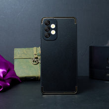 Load image into Gallery viewer, Square Gold Plated Soft Edges Case - Samsung
