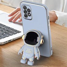 Load image into Gallery viewer, Galaxy A72 Luxurious Astronaut Bracket Case
