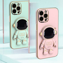 Load image into Gallery viewer, iPhone 14 Series Luxurious Astronaut Bracket Case
