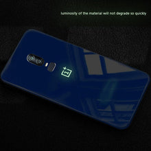 Load image into Gallery viewer, OnePlus 6 Radium Glow Light Illuminated Logo 3D Case

