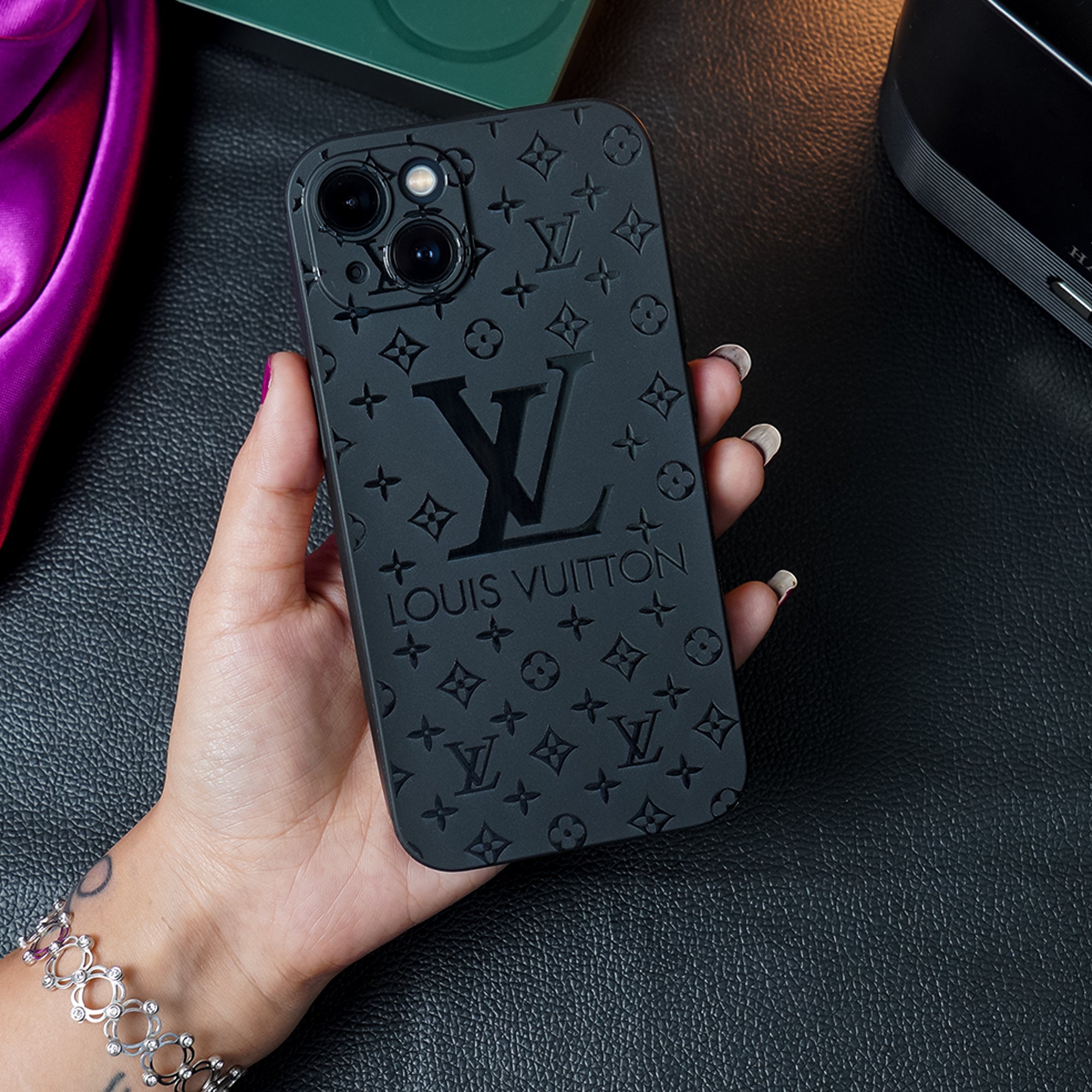 Retro Pattern Shockproof Case - iPhone
