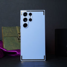 Load image into Gallery viewer, Square Gold Plated Soft Edges Case - Samsung
