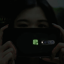 Load image into Gallery viewer, OnePlus 7 Radium Glow Light Illuminated Logo 3D Case
